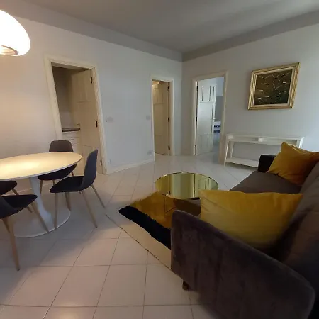 Апартамент Соле На Вилле У Моря Appartement *